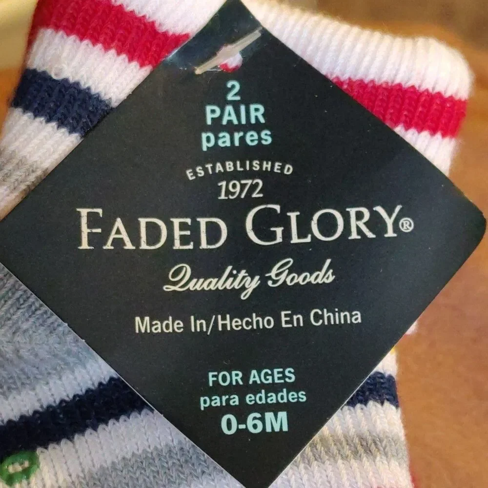2 Pair Faded Glory Baby Infant Socks 0 - 6 Months Multicolored Striped Stars NEW